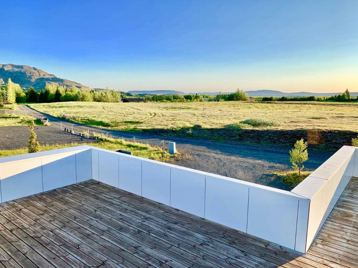 Brun Villa Laugaras Exterior photo